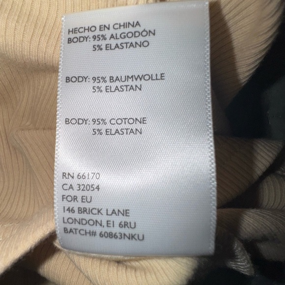 Urban Outfitters Beige Ribbed Collared Short Sleeve Romper – Size XS. NWT - Picture 13 of 13